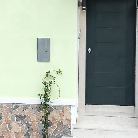 بيت للعطل Charming House In كاربينو