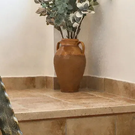 Charming House In Carpino